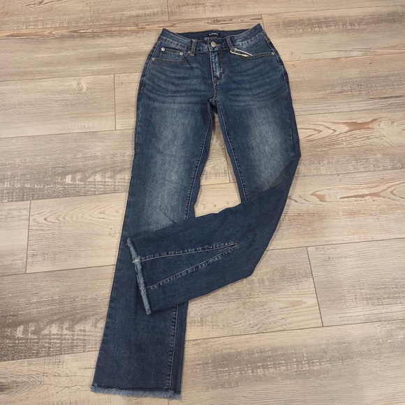 Flamingals Boot-Cut Jeans with Frayed Hem & Detailed Stitching - Picture 6 of 9
